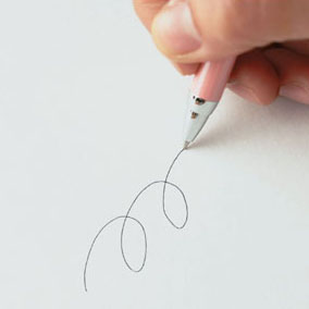 訂正印のついたボールペンシャチハタネームペン6、書きやすいボールペン